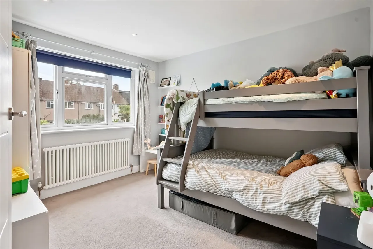 Lincoln Avenue, Twickenham, TW2 6NW, photo 9