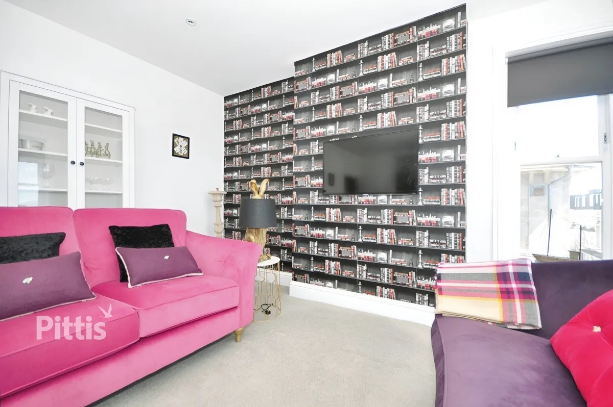 Albion Road, Sandown, PO36, photo 8