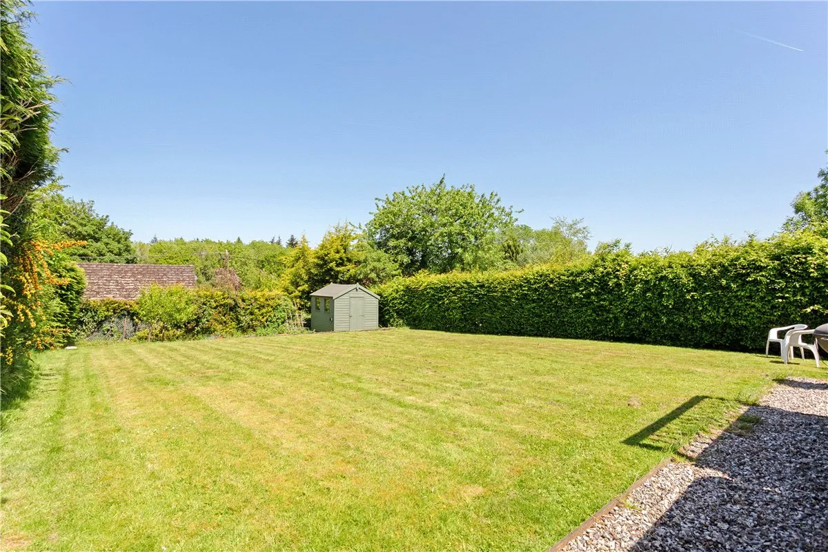 Bucklebury Alley, Cold Ash, RG18, photo 25