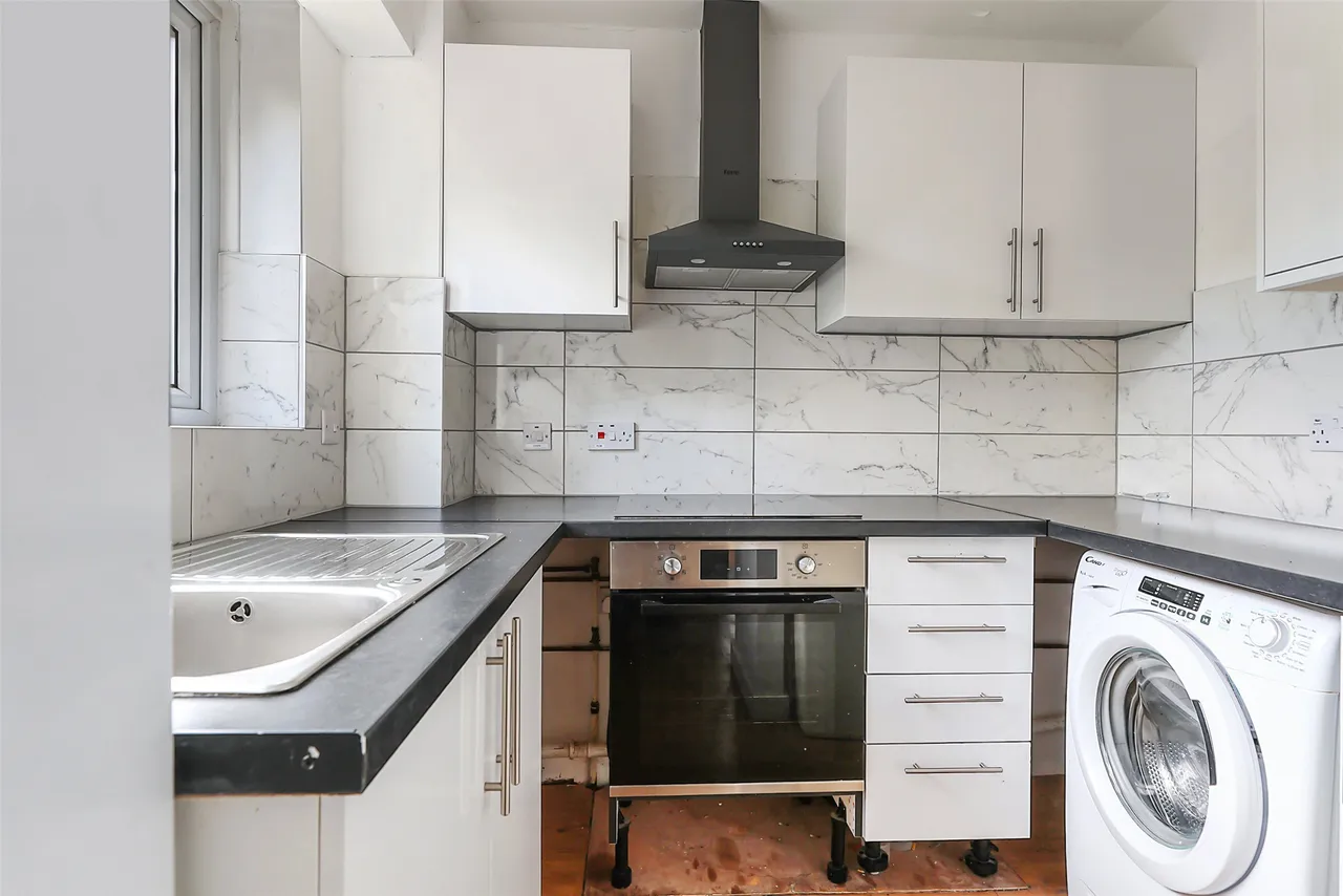 Elder Way, North Holmwood, RH5, photo 5