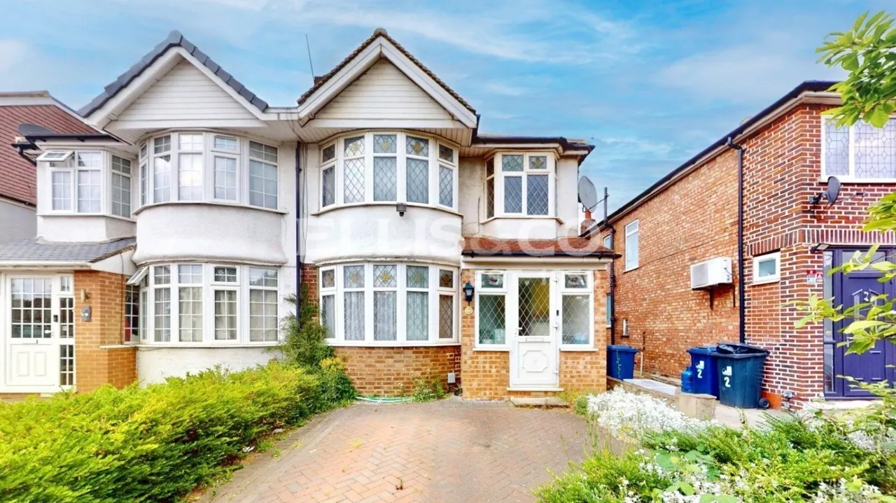Runnymede Gardens, Greenford, UB6, photo 22