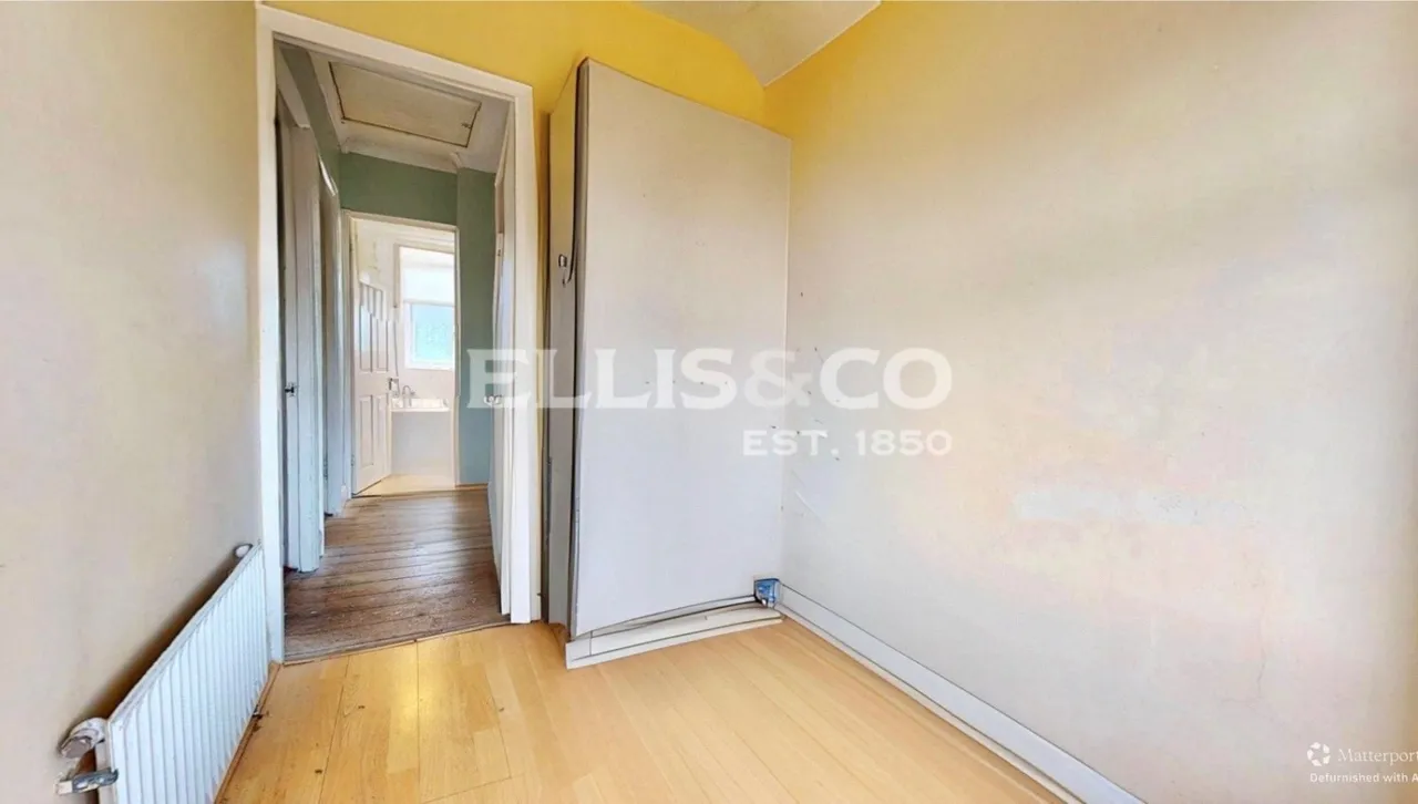 Runnymede Gardens, Greenford, UB6, photo 21