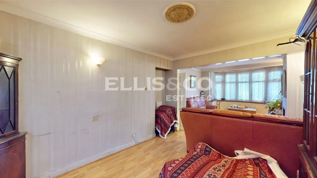 Runnymede Gardens, Greenford, UB6, photo 5