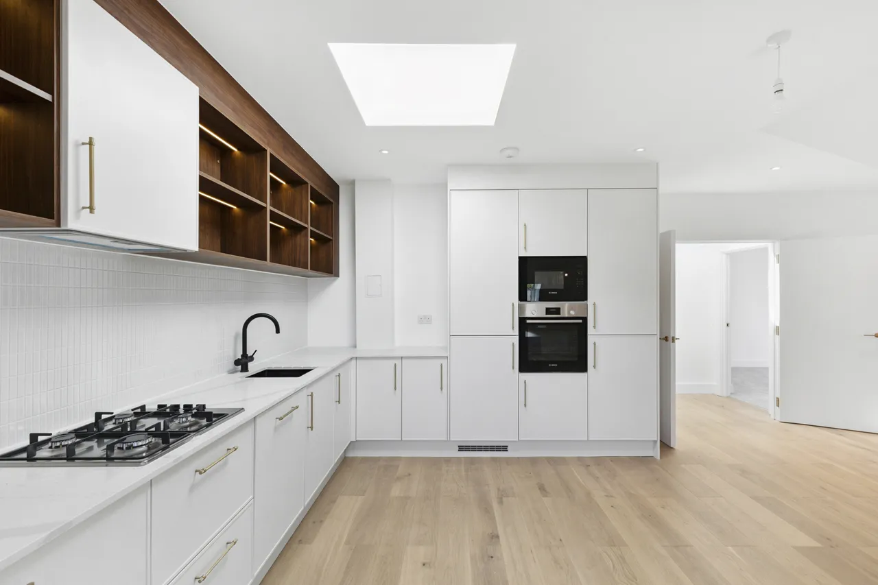 Ionic Apartments Bessborough, HA1, photo 4