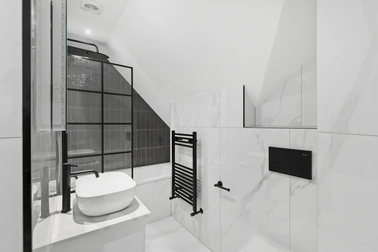 Ionic Apartments Bessborough, HA1, photo 9