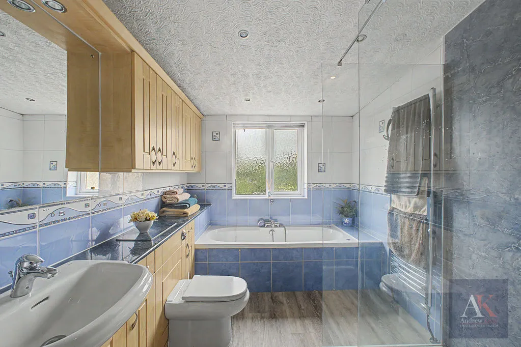 Calderbrook Road Littleborough, Rochdale OL15 9HL, photo 17