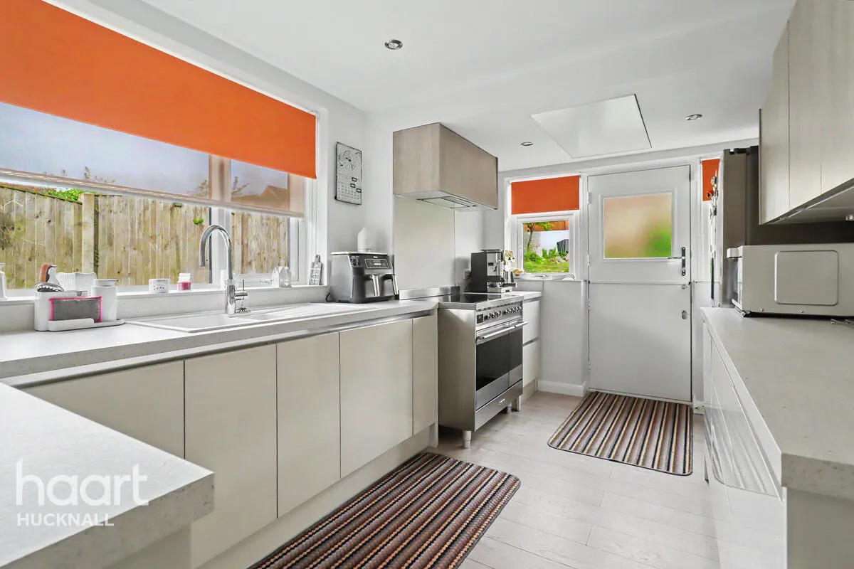 Faraday Road, Mansfield, NG18, photo 2