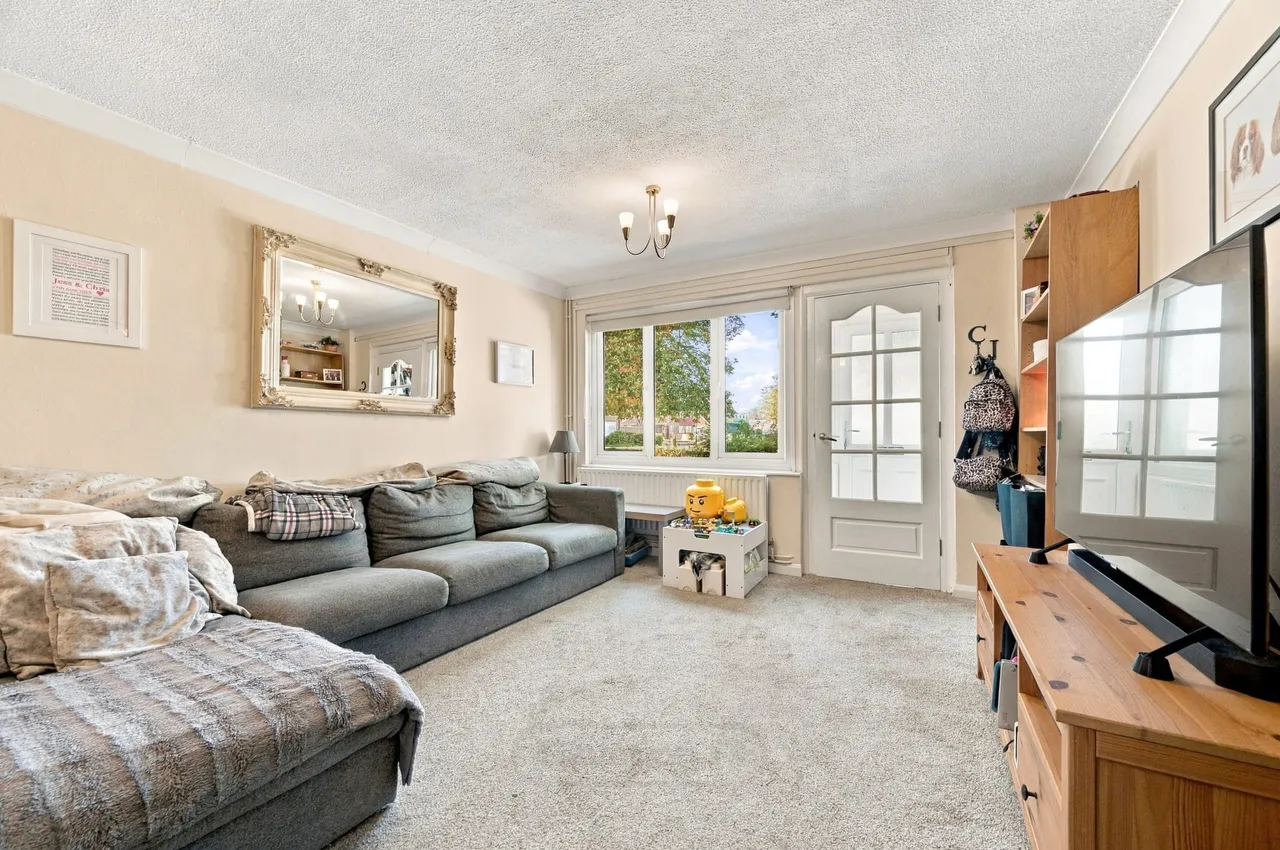 Magenta Close, Bletchley, MK2, photo 2