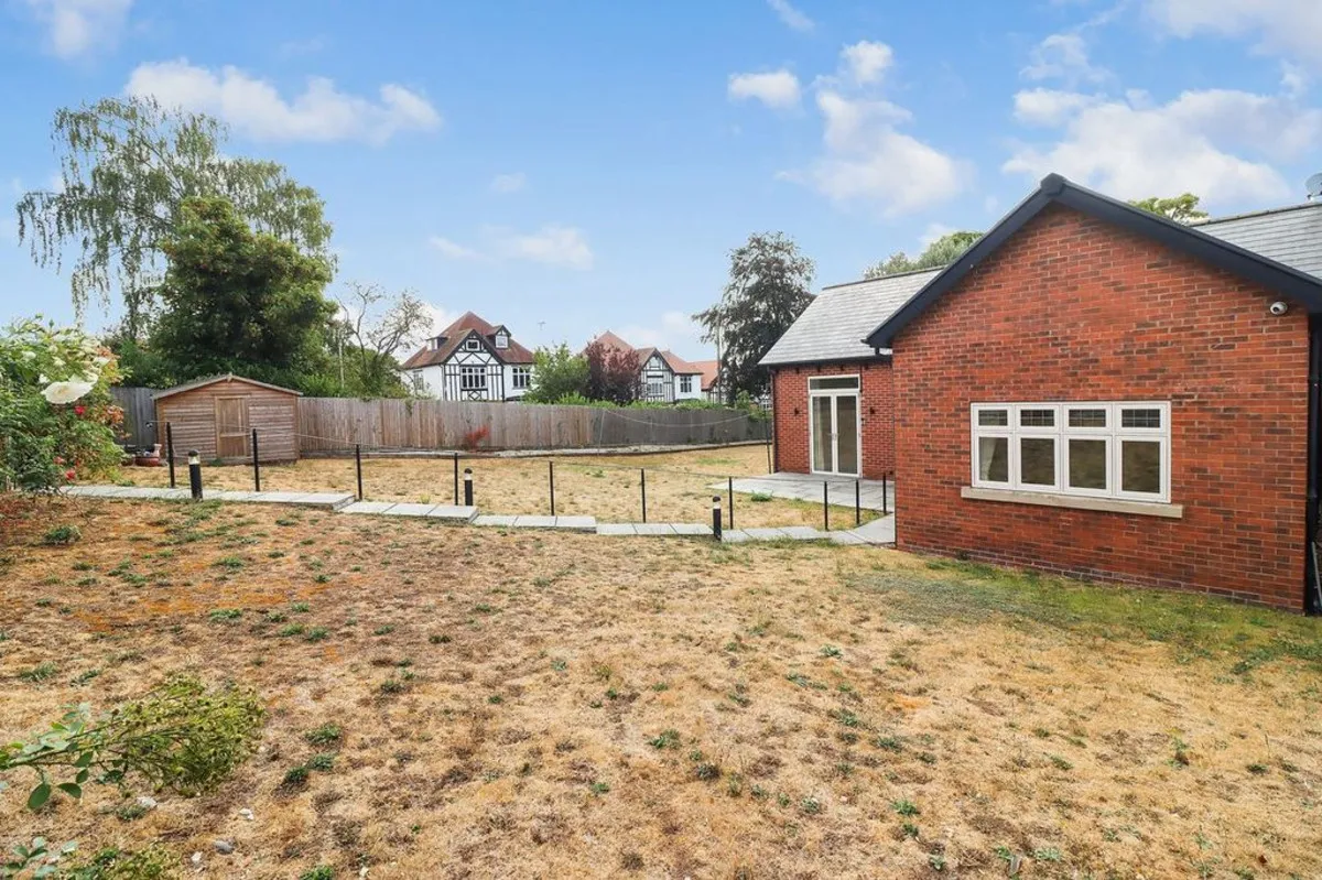 Barrowby Court, Worksop, S81, photo 15