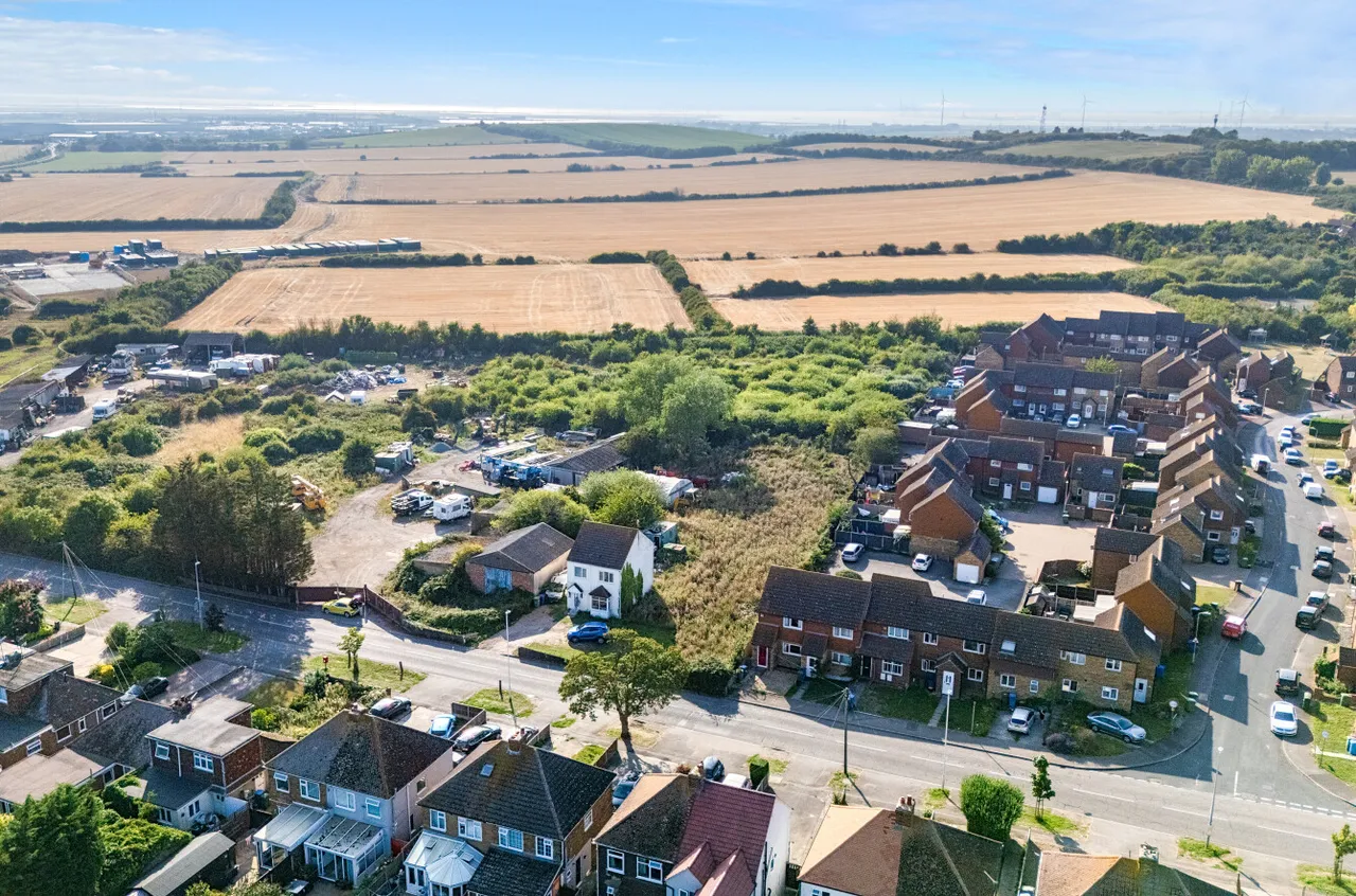 Barton Hill Drive, Minster on Sea, ME12, photo 5