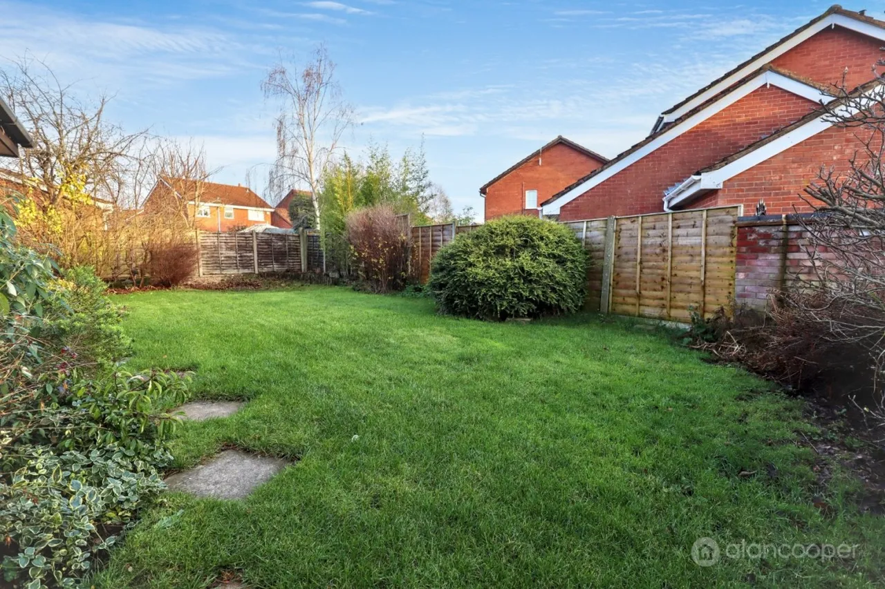 Tiverton Drive, Horeston Grange, CV11, photo 26