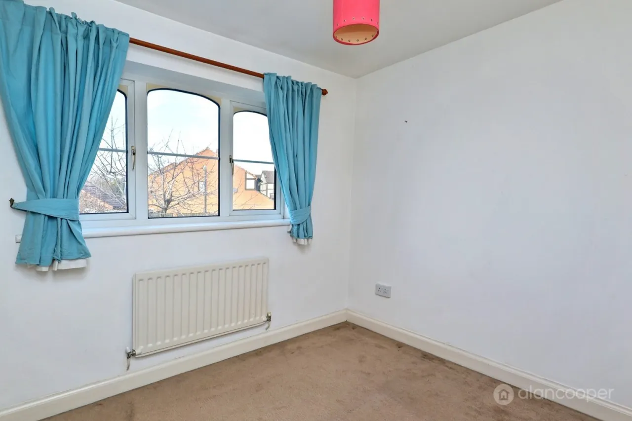 Tiverton Drive, Horeston Grange, CV11, photo 13