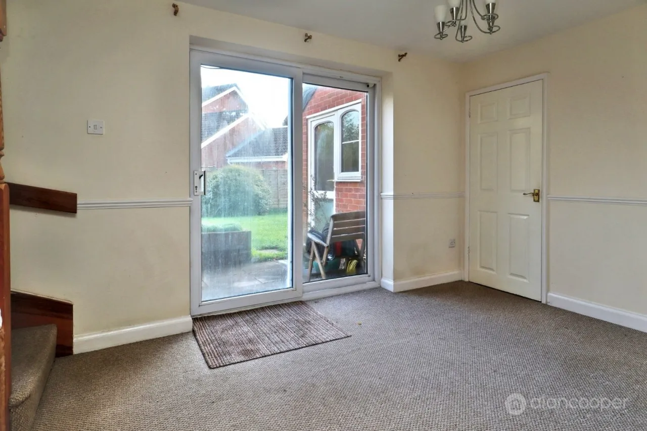 Tiverton Drive, Horeston Grange, CV11, photo 5