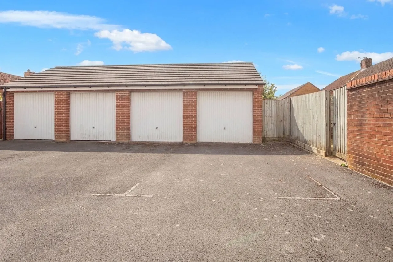 Dudley Grove, Bristol, BS7, photo 21