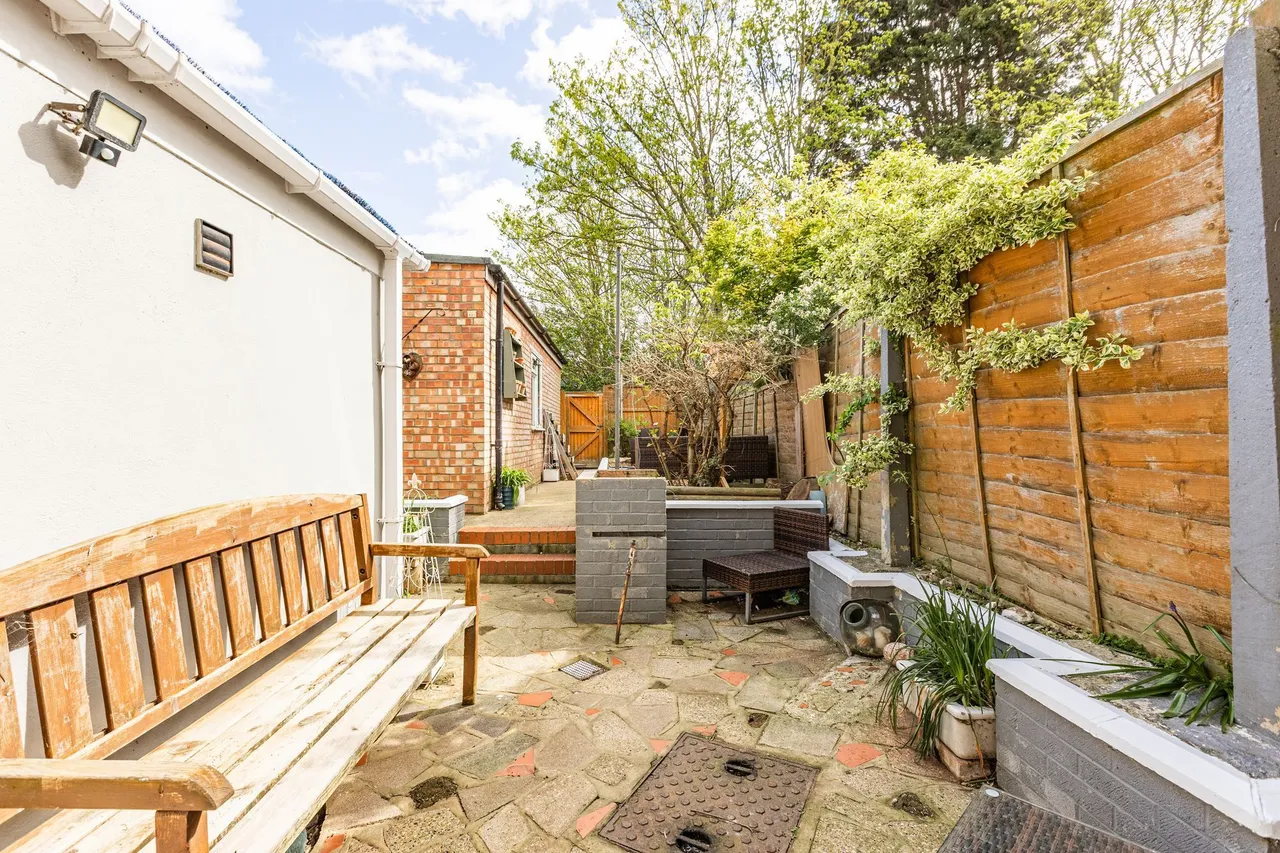 Victorian End-of-Terrace Property in, photo 7