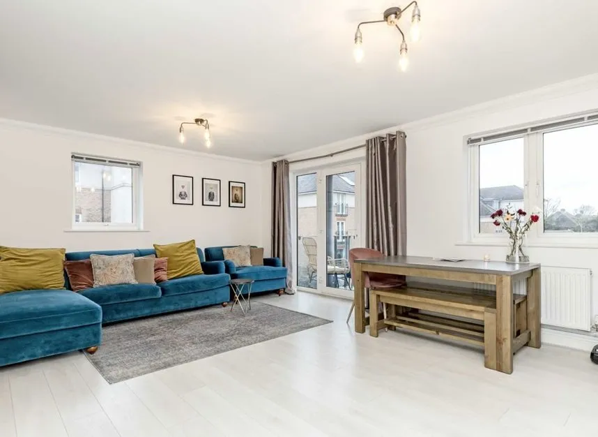 Fairwater Drive, Shepperton, TW17, photo 2