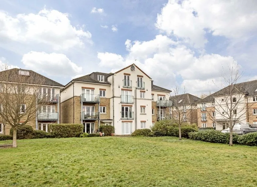 Fairwater Drive, Shepperton, TW17, photo 8