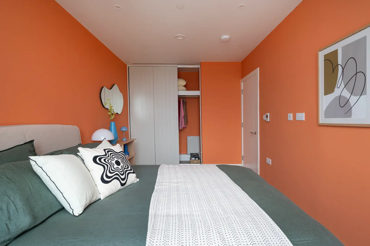 London, E20, photo 6