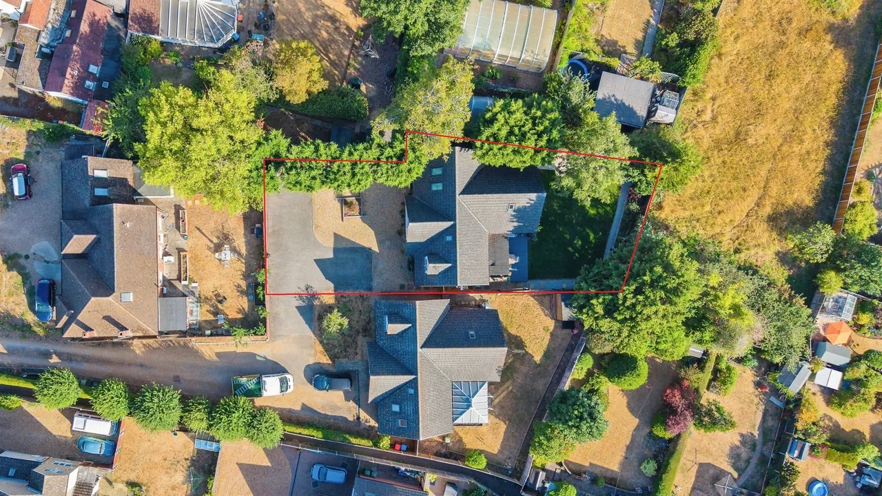 Stoke Road, Bletchley, MK2, photo 33