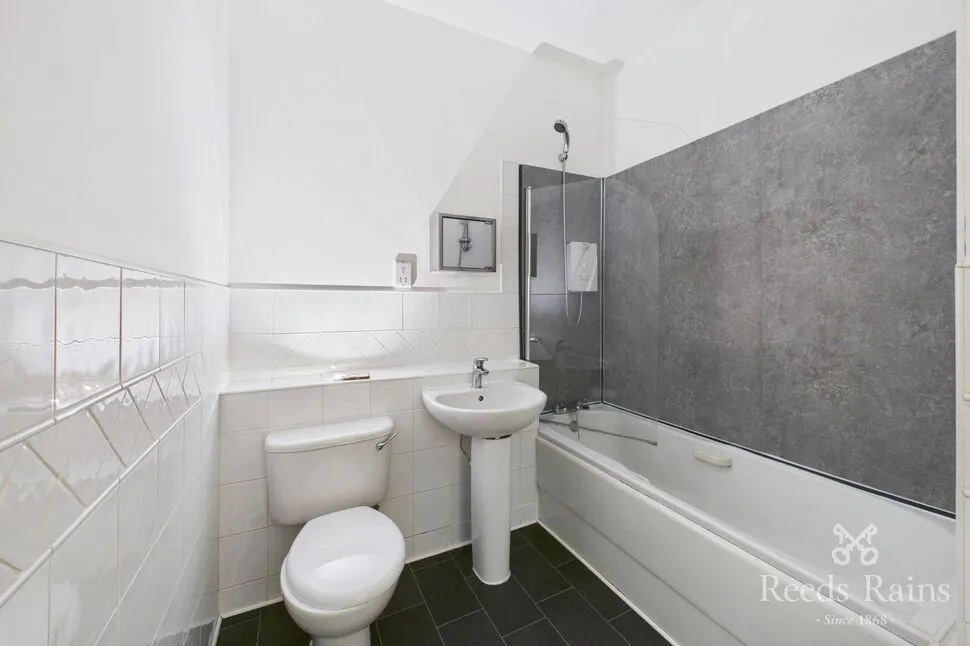 Ash Lea Grange, 1 Half Edge Lane, Manchester, M30, photo 7