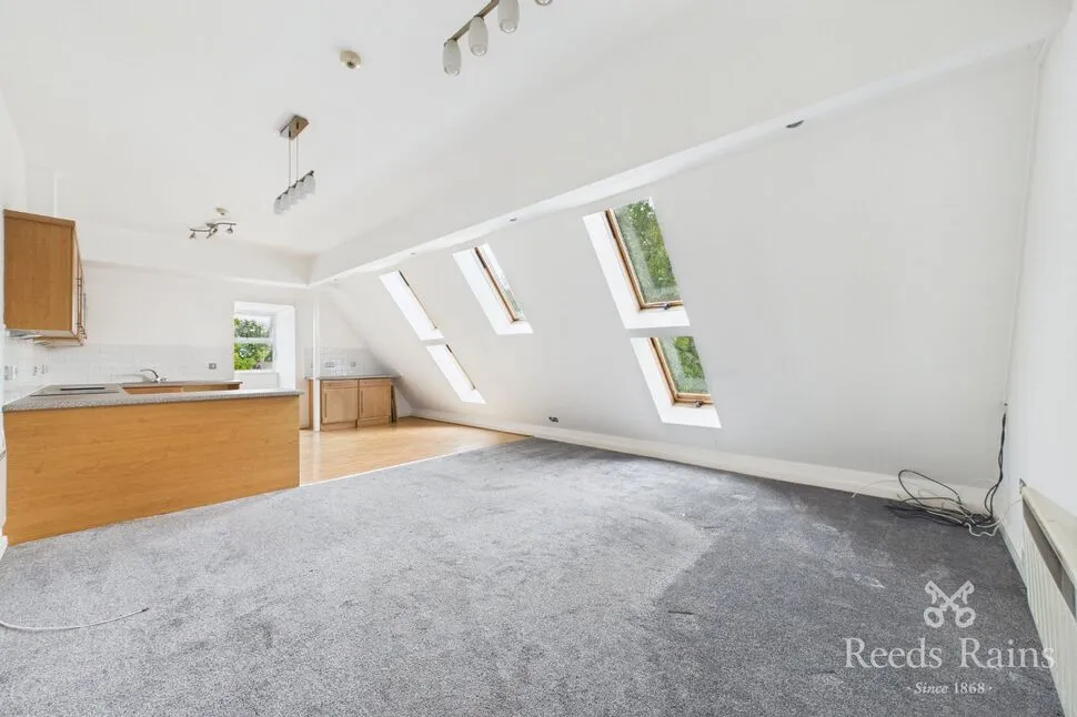Ash Lea Grange, 1 Half Edge Lane, Manchester, M30, photo 2