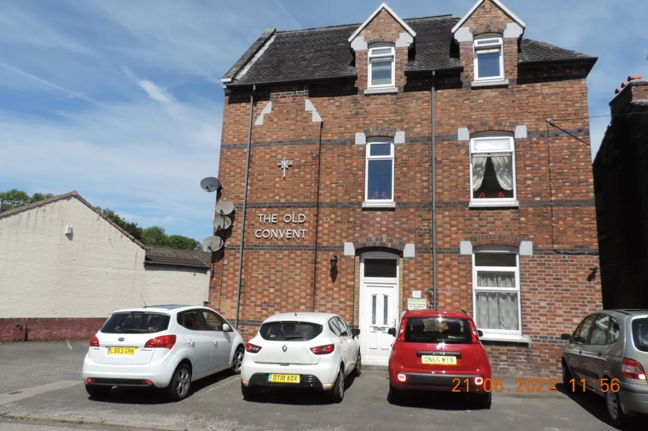 The Old Convent, ST3, photo 2