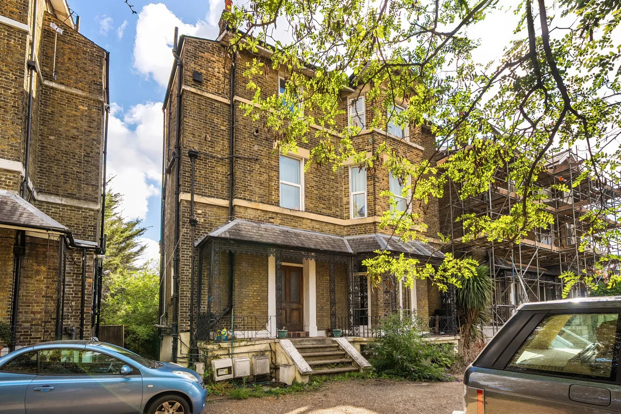 Kidbrooke Park Road, London, SE3, photo 9