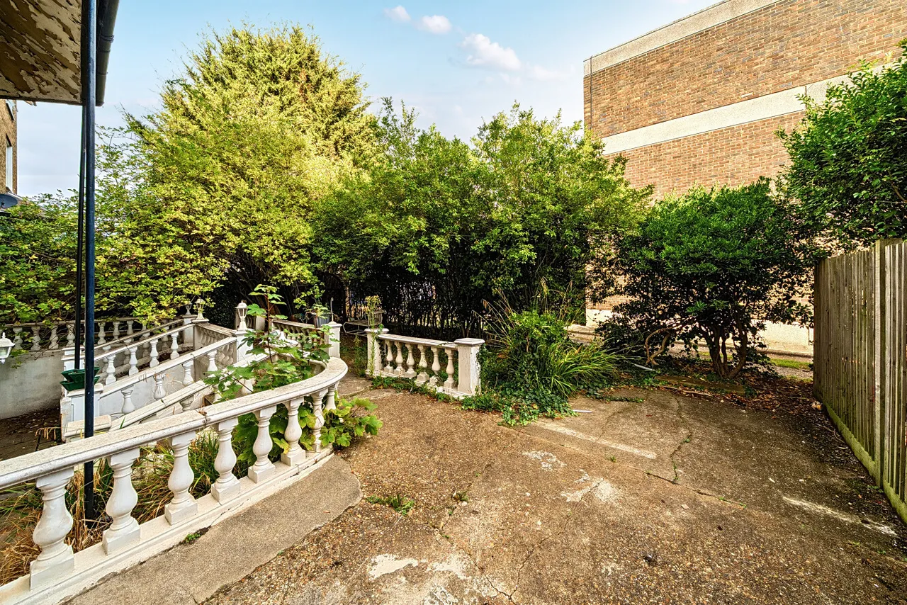 Kidbrooke Park Road, London, SE3, photo 15