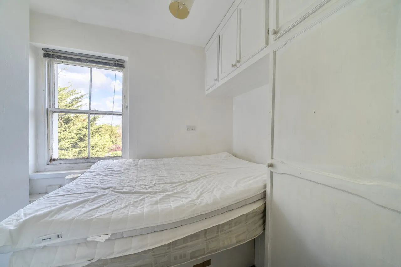 Kidbrooke Park Road, London, SE3, photo 11
