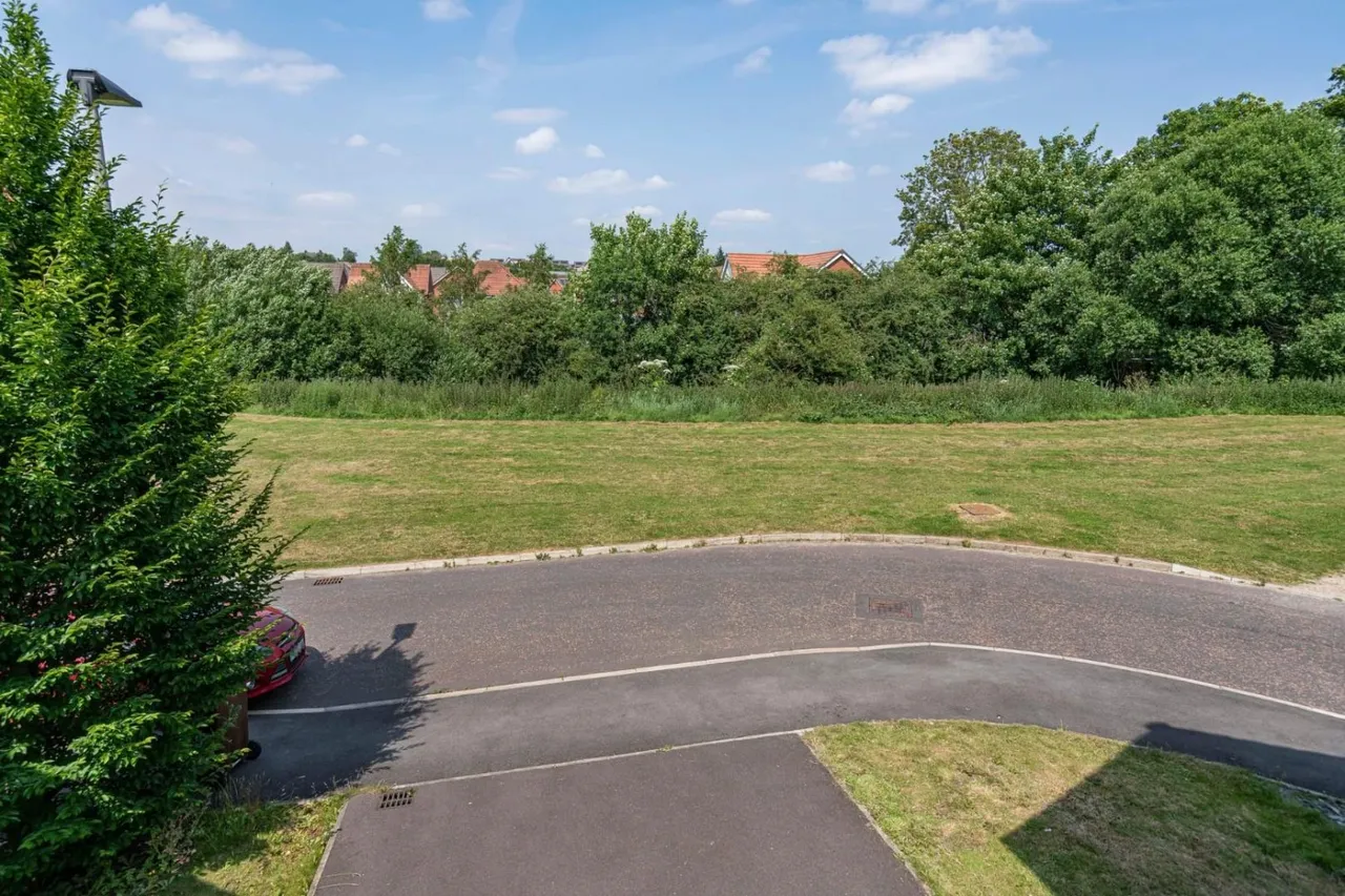 Church Vale, Worsley, M28, photo 27