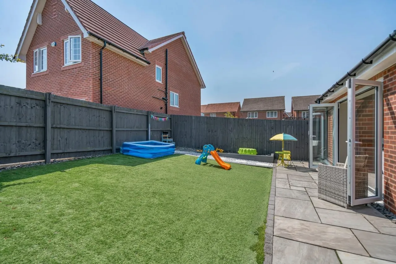 Church Vale, Worsley, M28, photo 25
