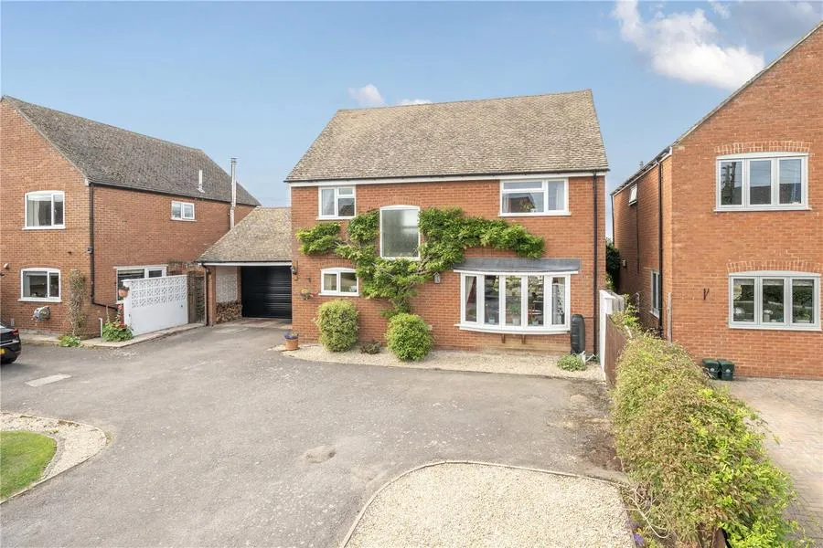 Bicester Road, Buckingham, MK18, photo 22
