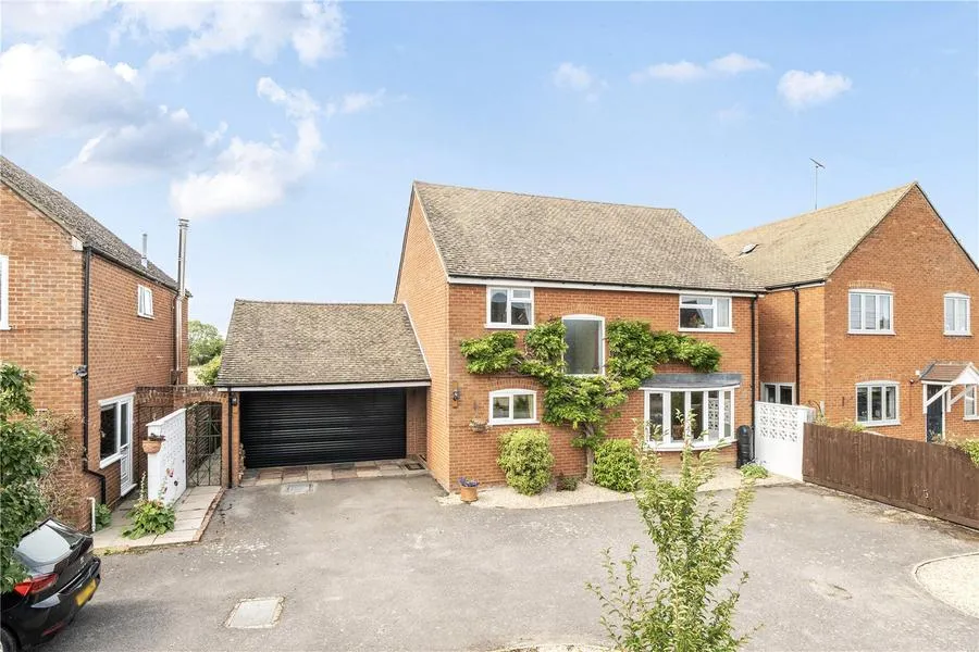 Bicester Road, Buckingham, MK18, photo 25