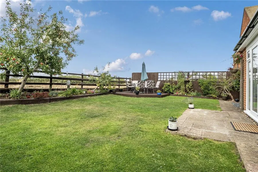 Bicester Road, Buckingham, MK18, photo 24
