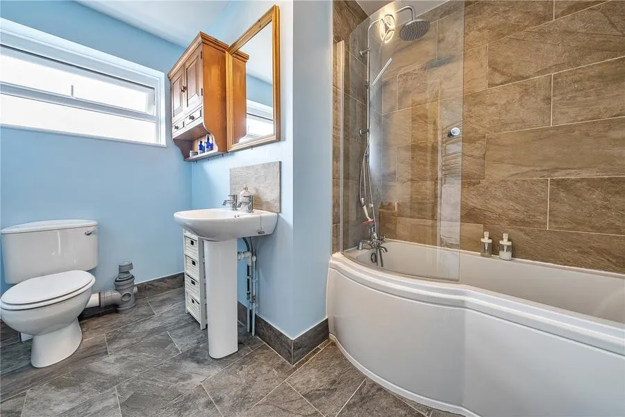 Bicester Road, Buckingham, MK18, photo 16