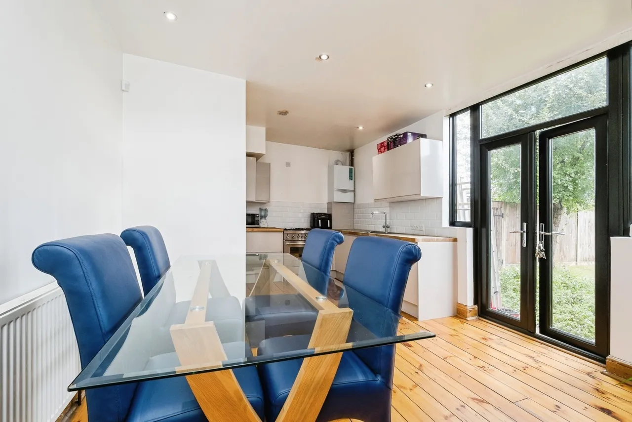 Marmion Avenue, London, E4, photo 7