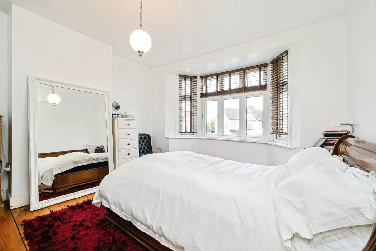 Marmion Avenue, London, E4, photo 11