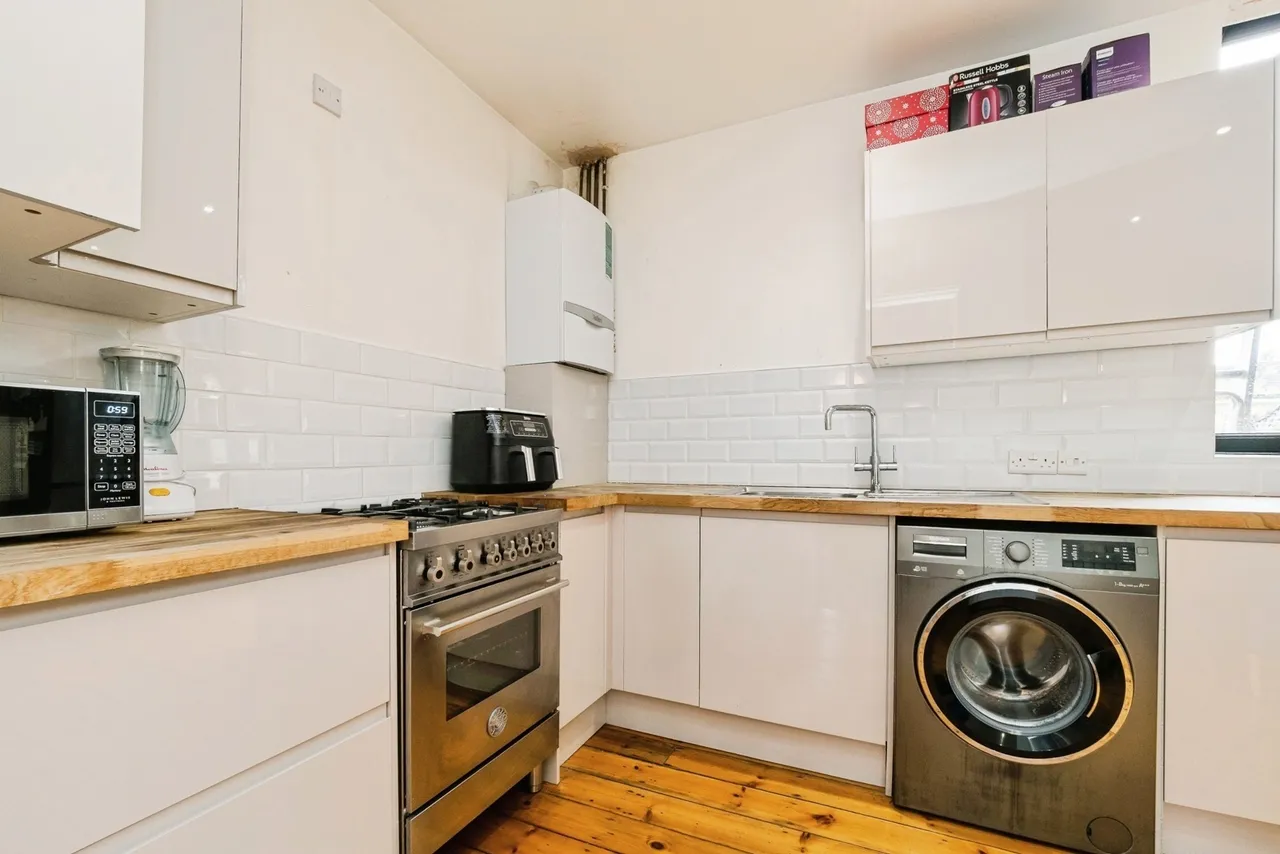Marmion Avenue, London, E4, photo 5
