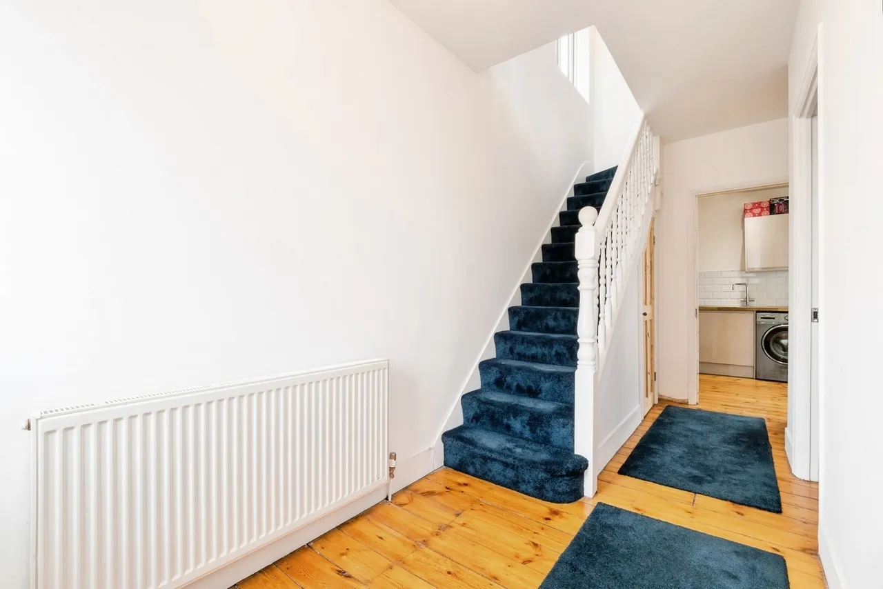 Marmion Avenue, London, E4, photo 9
