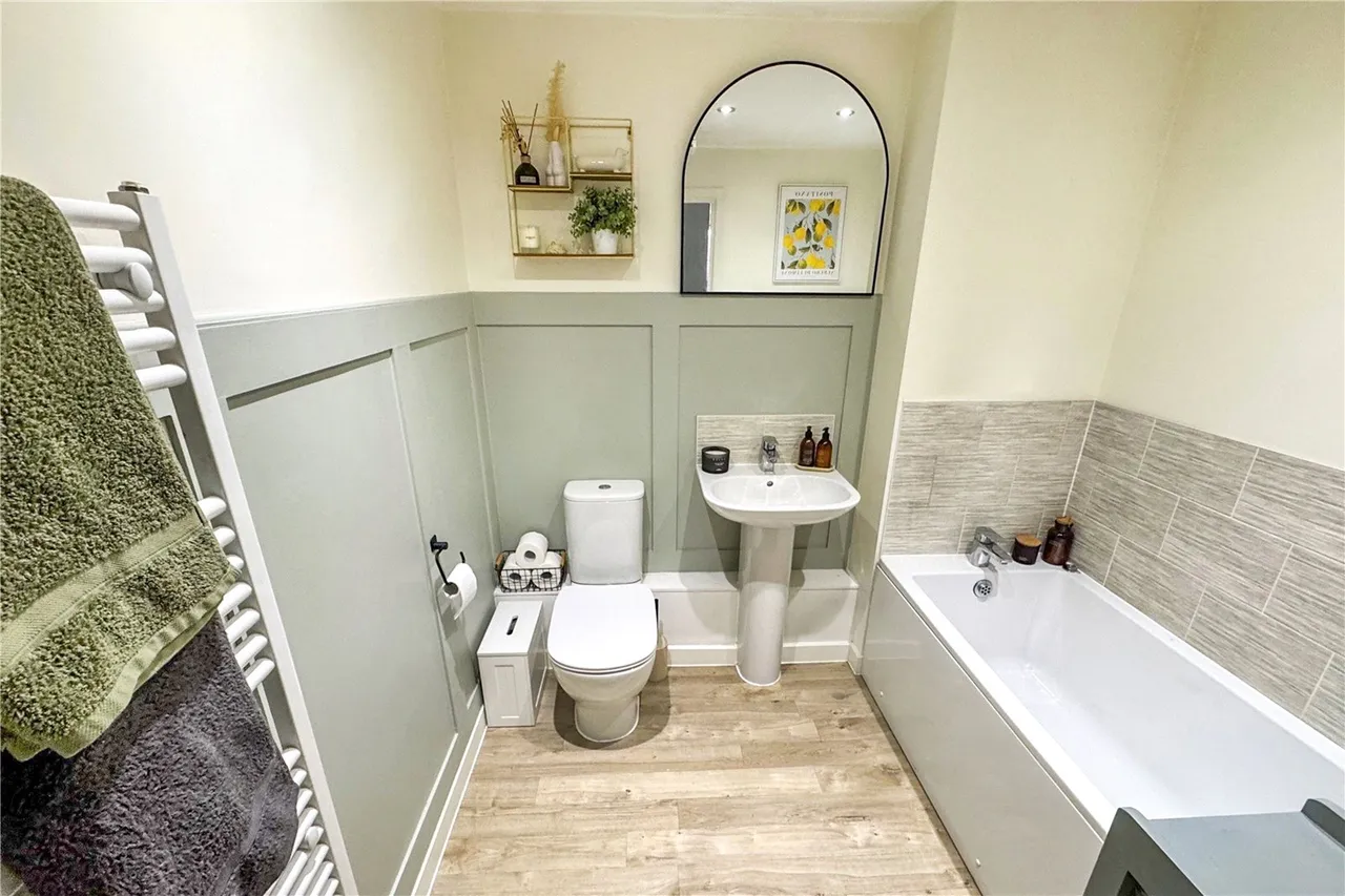 Montgomery Avenue, Wellesley, Aldershot, Hampshire, GU11 4DH, photo 11
