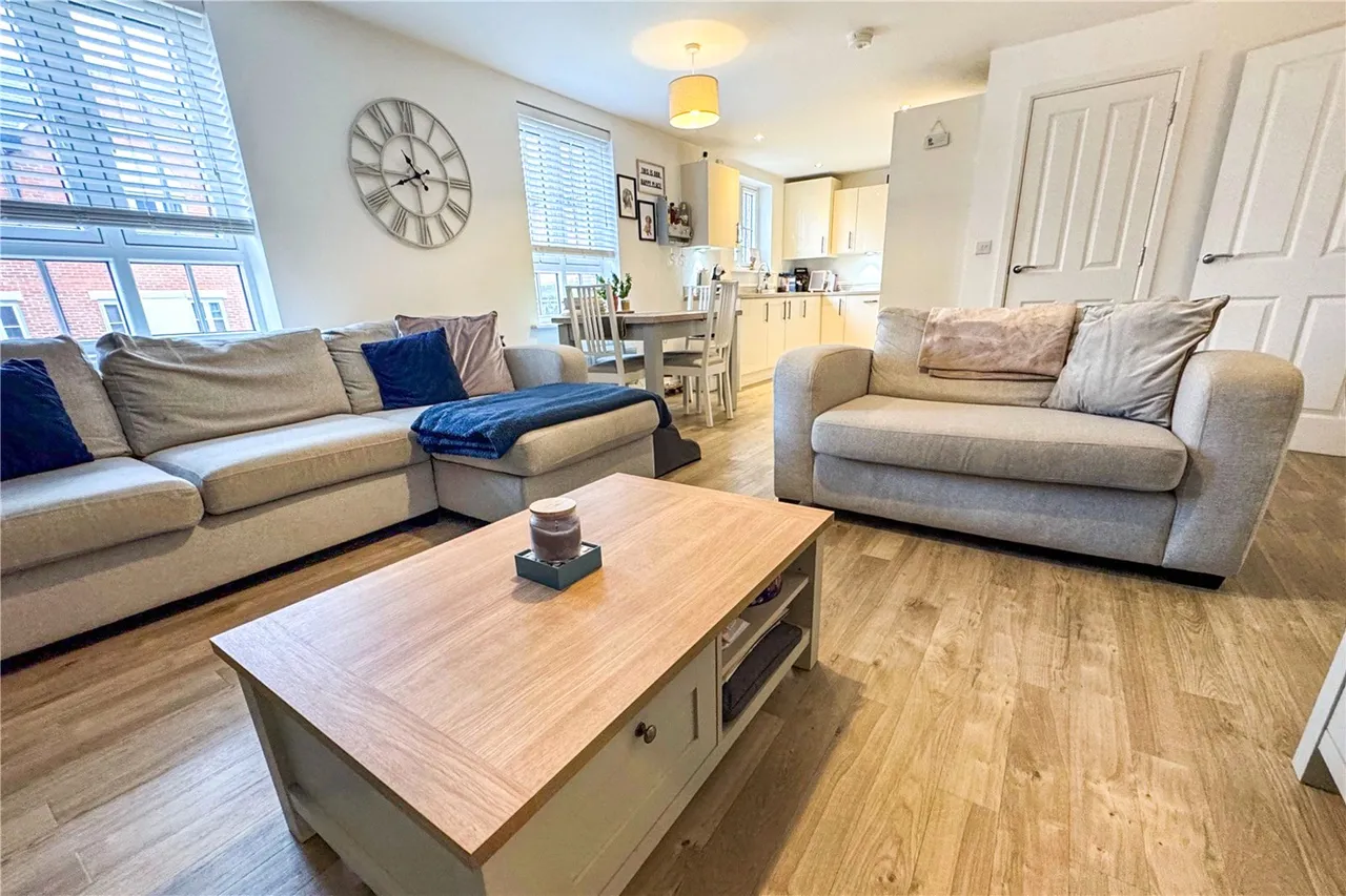 Montgomery Avenue, Wellesley, Aldershot, Hampshire, GU11 4DH, photo 10