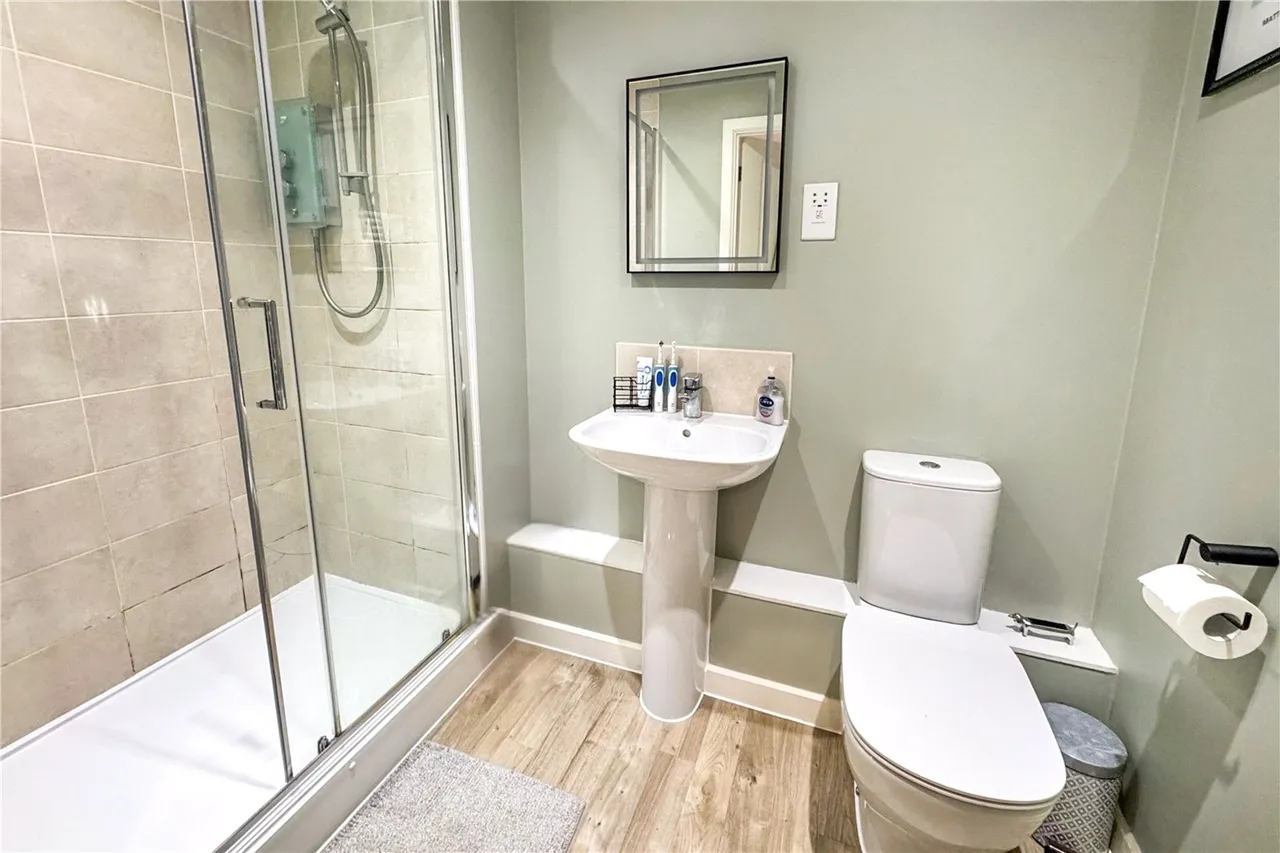 Montgomery Avenue, Wellesley, Aldershot, Hampshire, GU11 4DH, photo 7