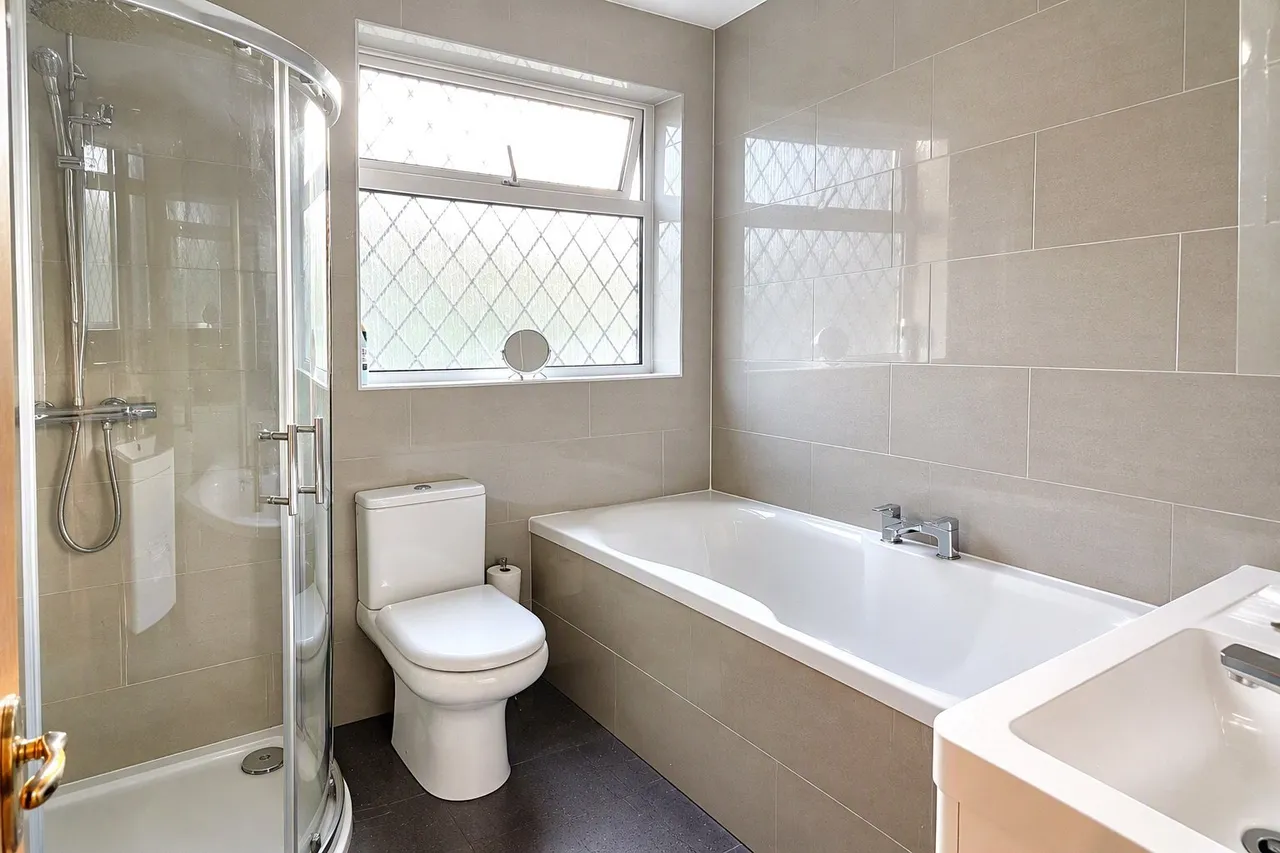 Southbury Road, Enfield, EN1, photo 17