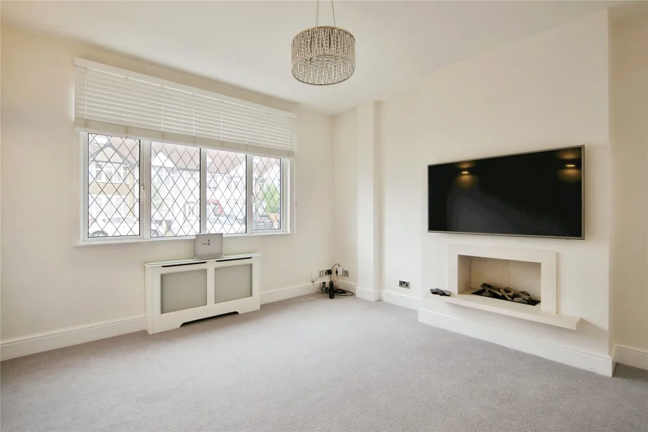 Southbury Road, Enfield, EN1, photo 4