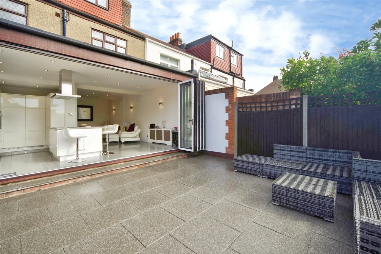 Southbury Road, Enfield, EN1, photo 15