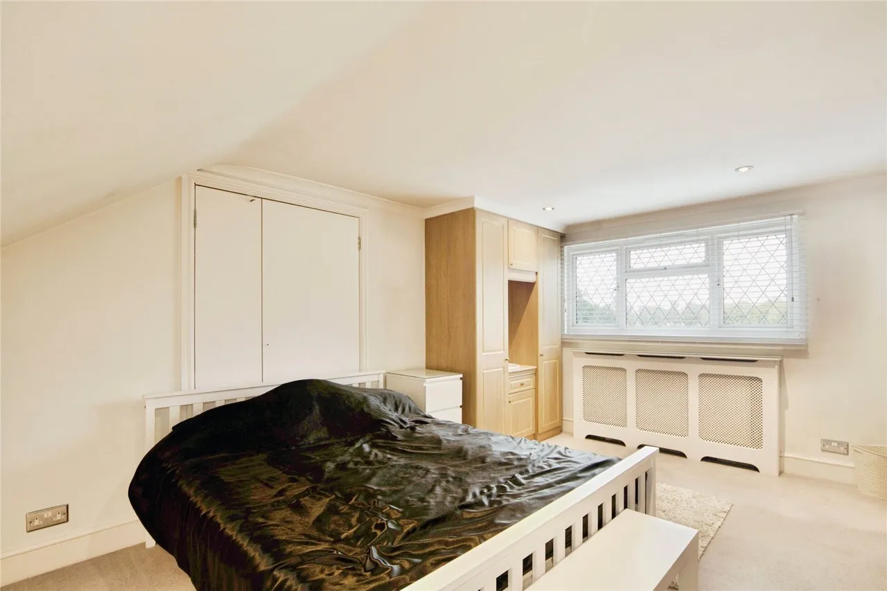 Southbury Road, Enfield, EN1, photo 26