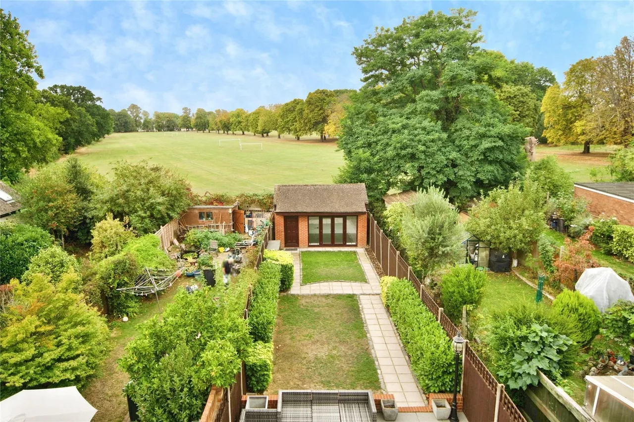 Southbury Road, Enfield, EN1, photo 28