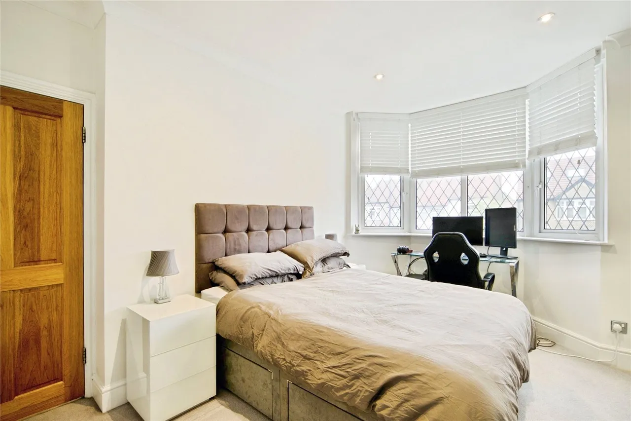 Southbury Road, Enfield, EN1, photo 20