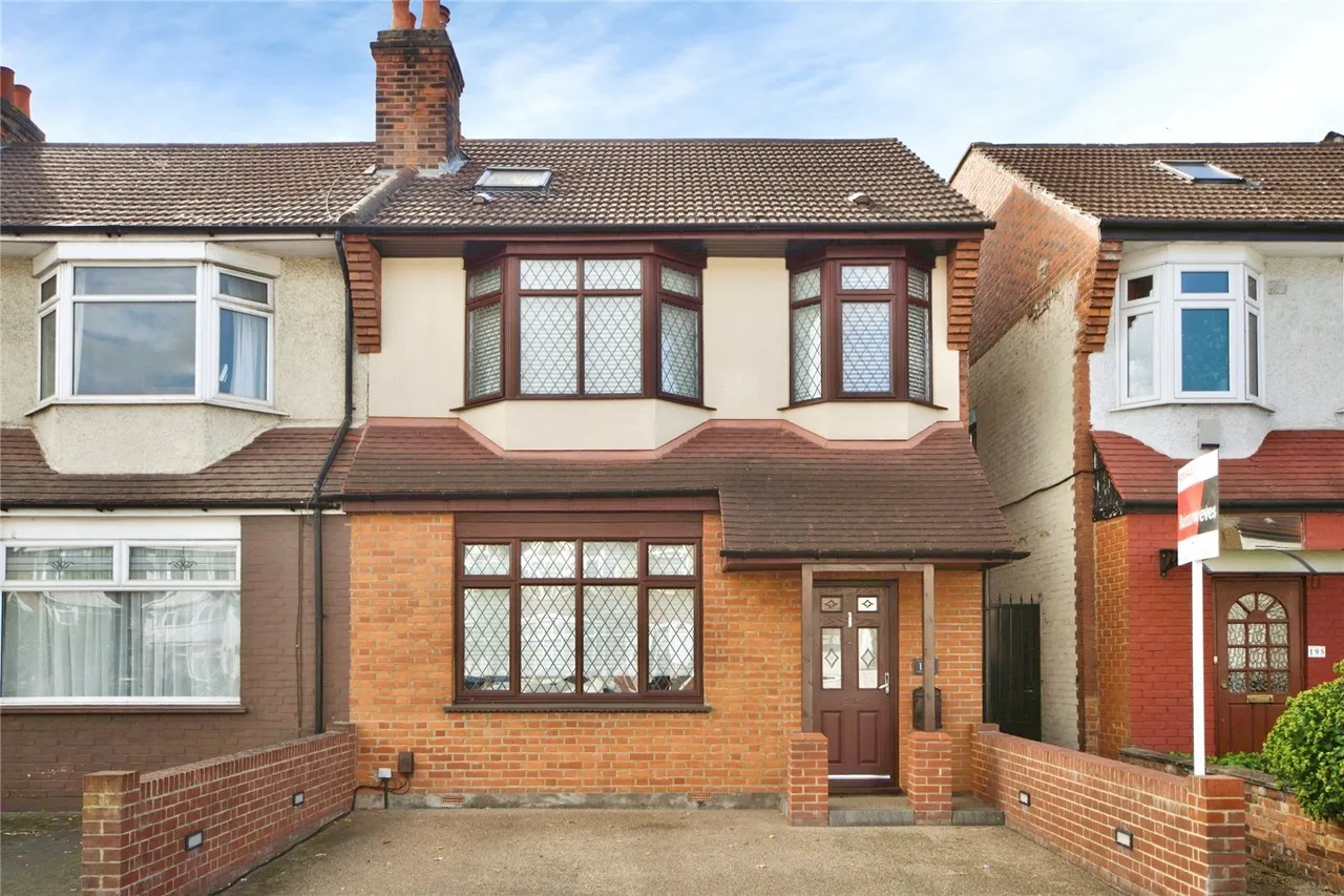 4 bed house for sale, Southbury Road, Enfield, EN1