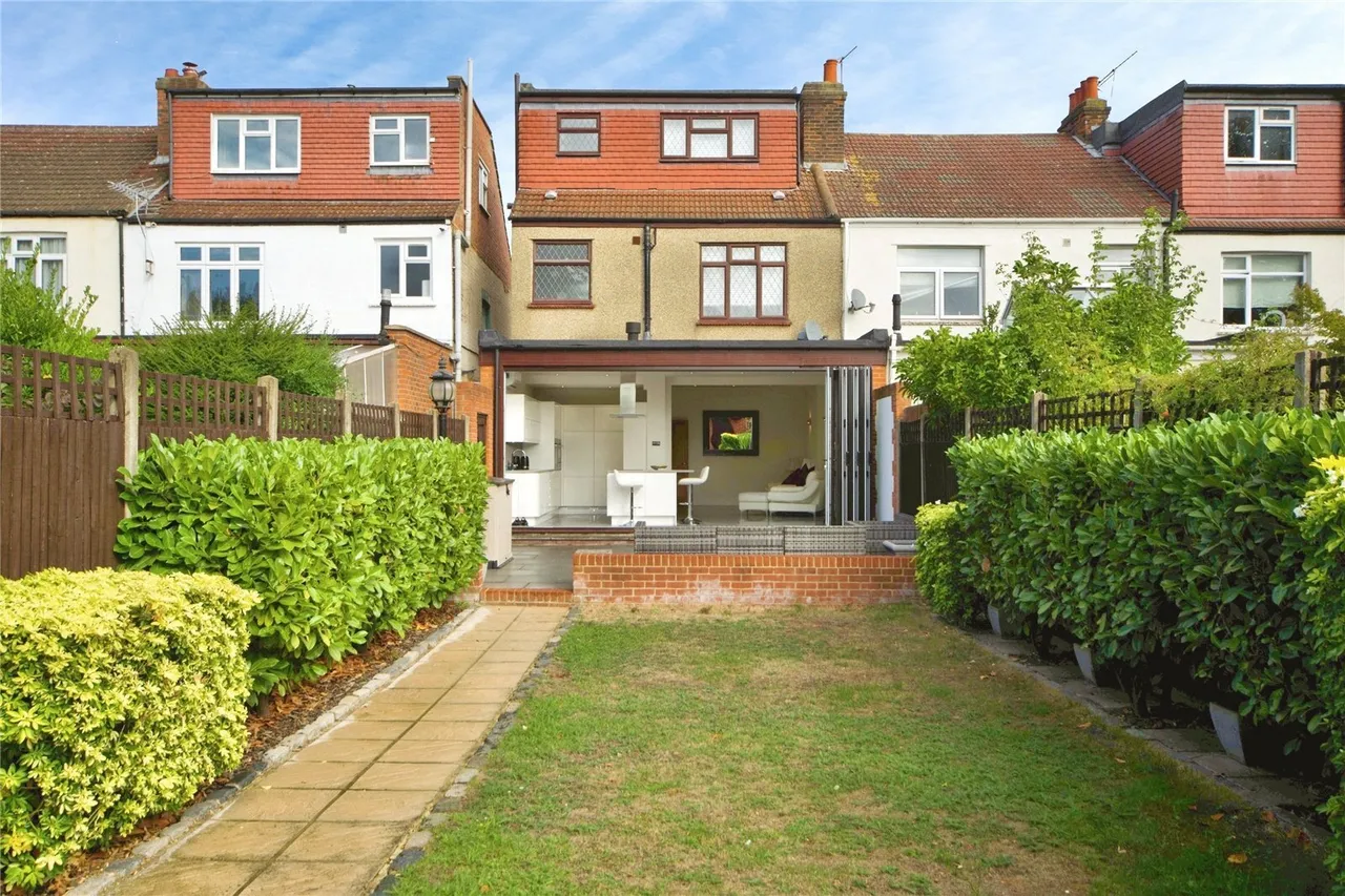 Southbury Road, Enfield, EN1, photo 29